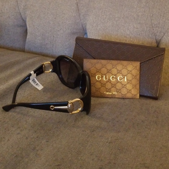 Gucci Women Sunglasses main image 3